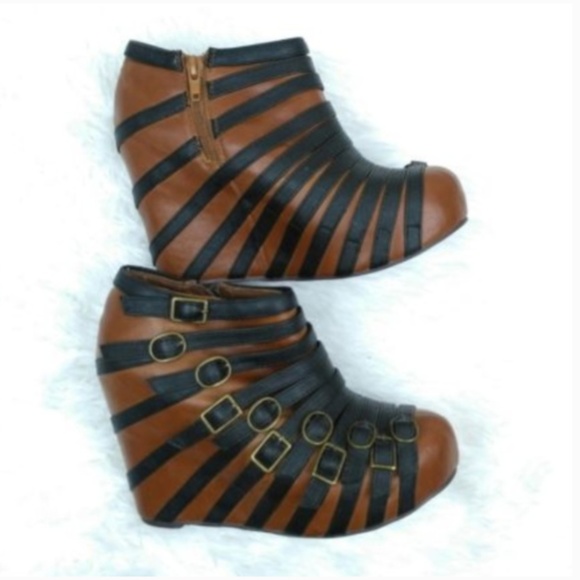 Jeffrey Campbell Shoes - Jeffrey Campbell One O One Wedge Booties Size 7M